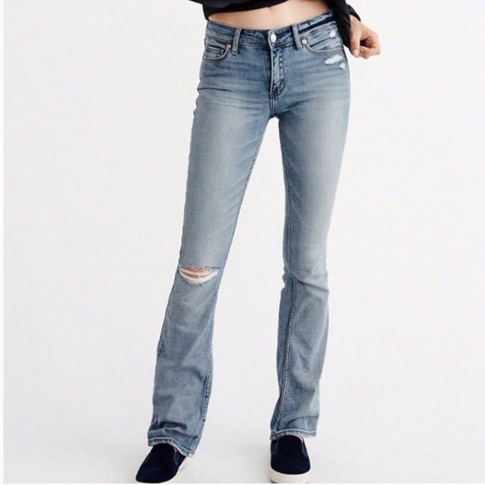 Abercrombie & Fitch Emma Distressed Jeans